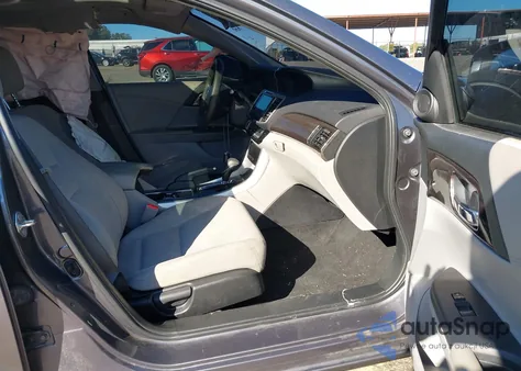 2017 Honda Accord Ex z USA, uszkodzony, nr VIN 1HGCR2F72HA105522